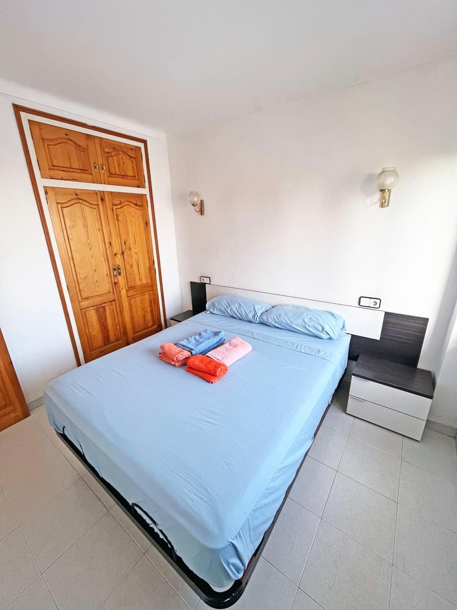Apartamento De 3 Habitaciones En El Centro L' Escala Exterior foto